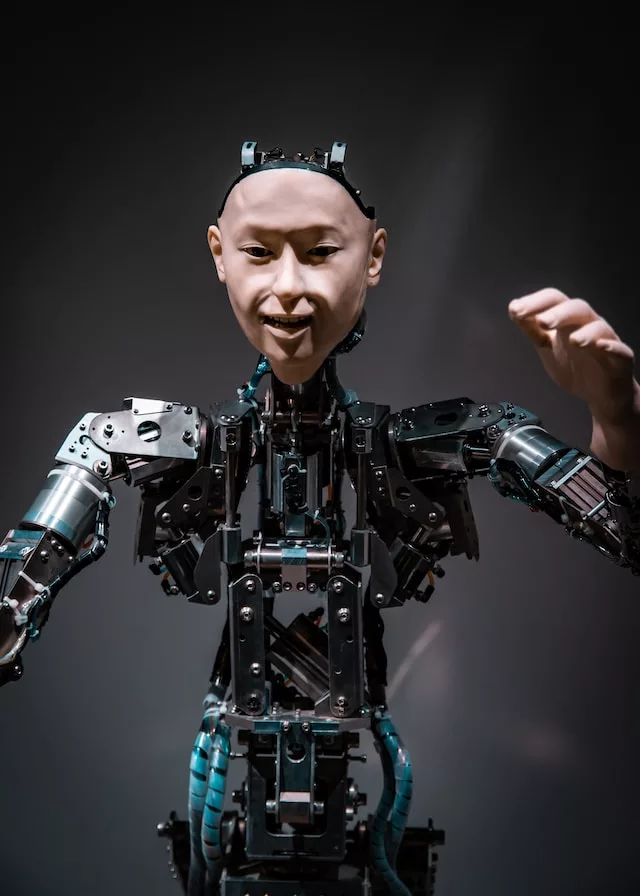 Roboty Humanoidalne: Zastosowania i Wyzwania Roboty Humanoidalne: Zastosowania i Wyzwania